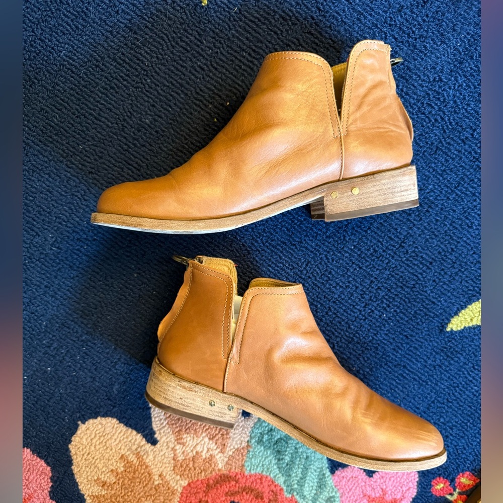 Beek Falcon Booties in Cognac - Picture 2 of 9